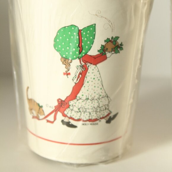 Holly Hobbie Paper Hot Cold Cups 255Ml Lot of 12 Cups - Picture 2 of 4